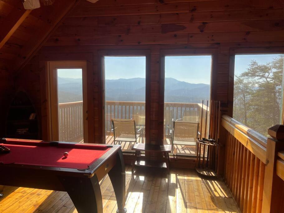 セバービル Yogi'S Den: Breathtaking Views! 3 Min To Dollywood, On 1 Acre!ヴィラ エクステリア 写真