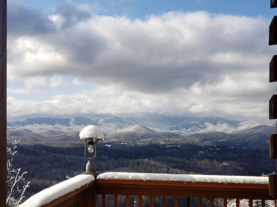 セバービル Yogi'S Den: Breathtaking Views! 3 Min To Dollywood, On 1 Acre!ヴィラ エクステリア 写真