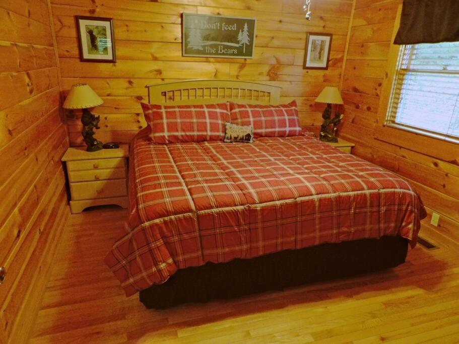 セバービル Yogi'S Den: Breathtaking Views! 3 Min To Dollywood, On 1 Acre!ヴィラ エクステリア 写真