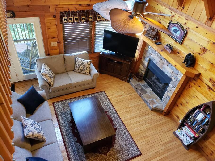 セバービル Yogi'S Den: Breathtaking Views! 3 Min To Dollywood, On 1 Acre!ヴィラ エクステリア 写真